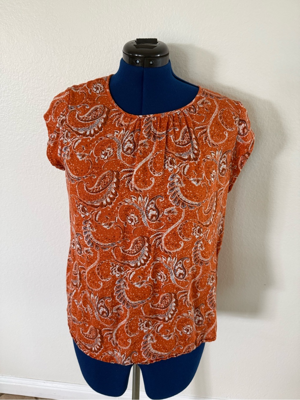 Women’s Paisley Short-Sleeve Blouse - Rust Orange